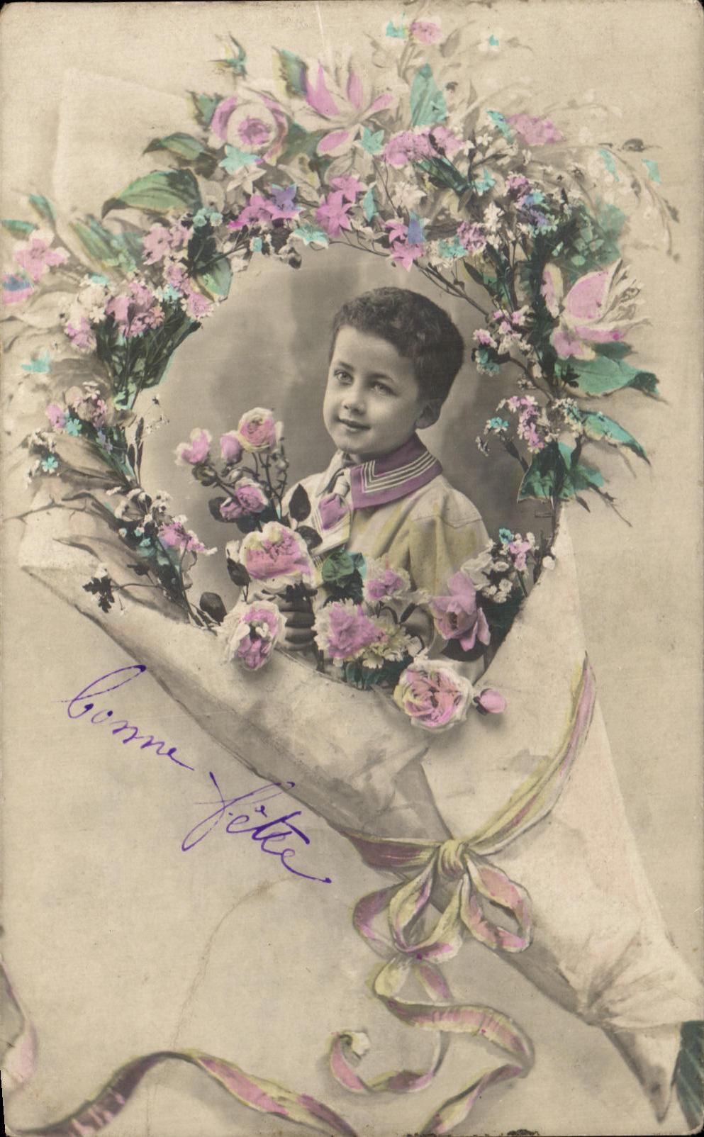 CPA Fantaisie Fleurs Enfant Bonne Fete Coeur Heart