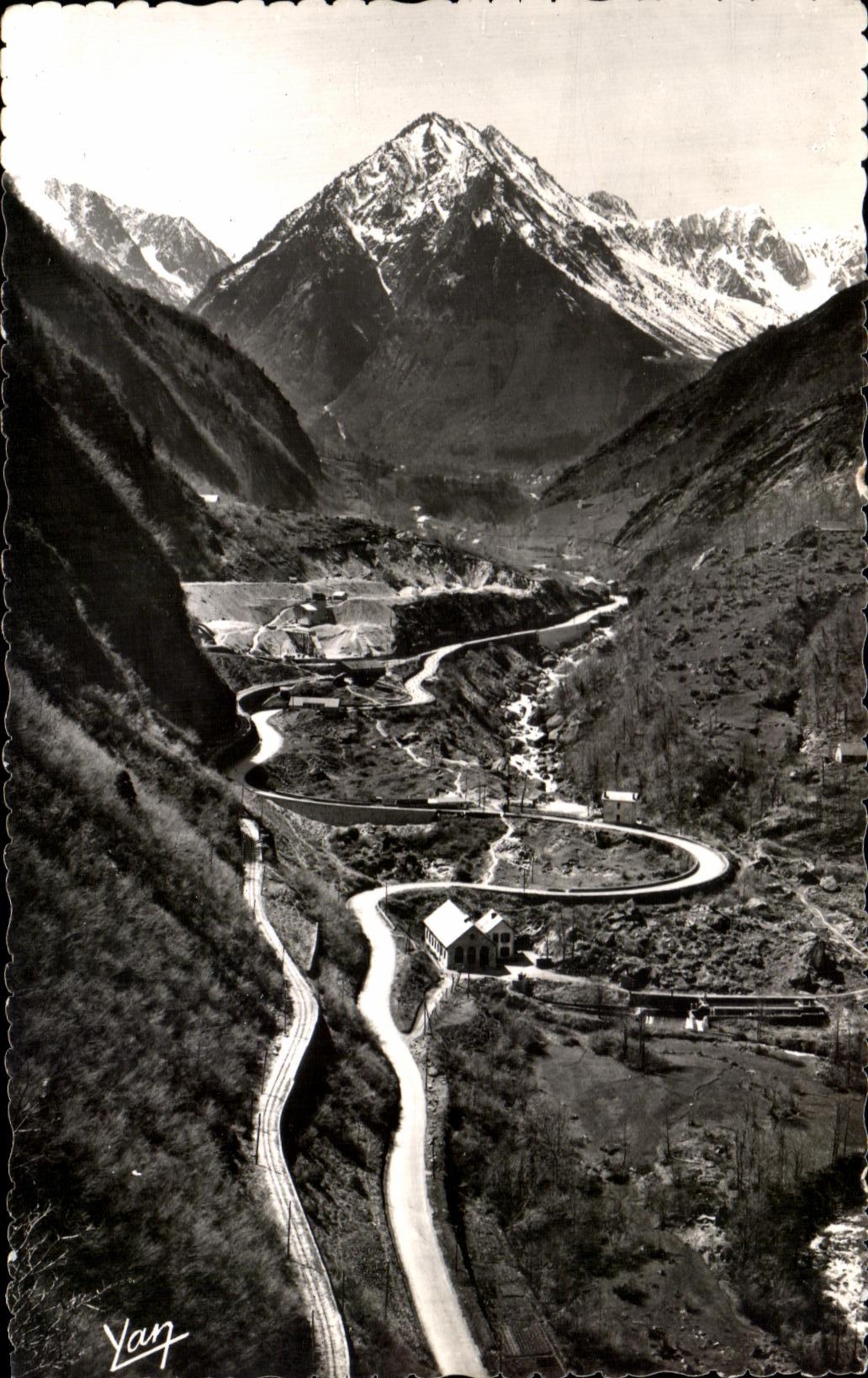Route von Pierrefitte nach Cauterets — Der « Colimaçon » und der « Péguère » — Ausgabe Quinault, Lourdes