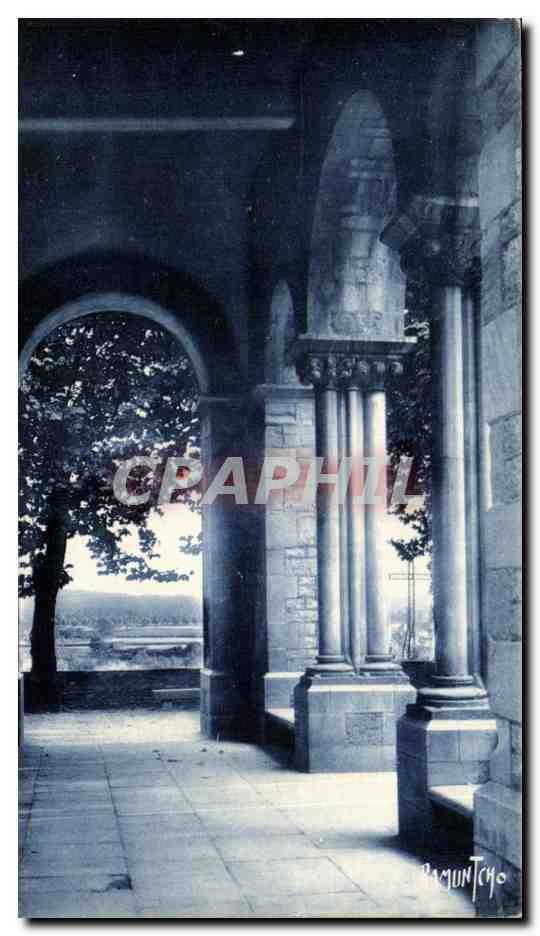 CPA Porche de I'Eglise de Sauveterre de Bearn