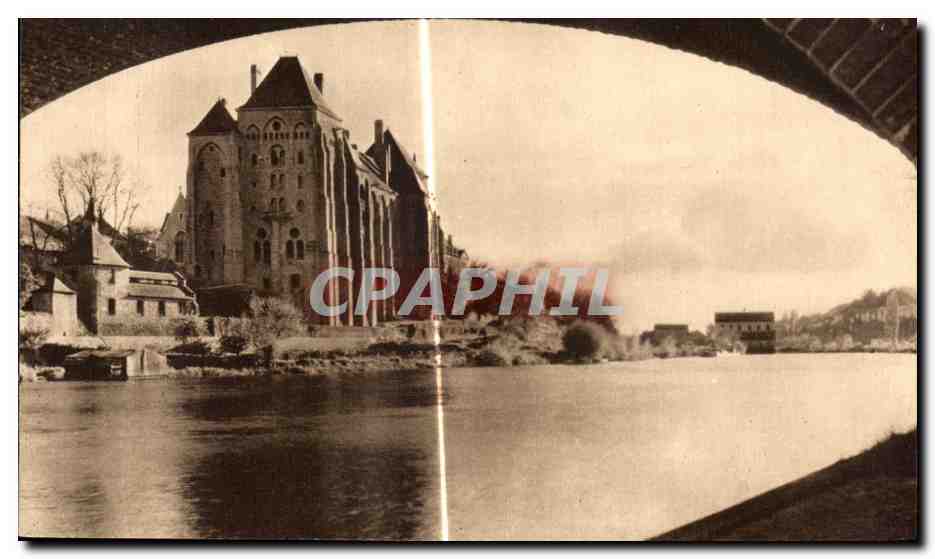 CPA L'Abbaye De Solesmes Vue sous le Pont 