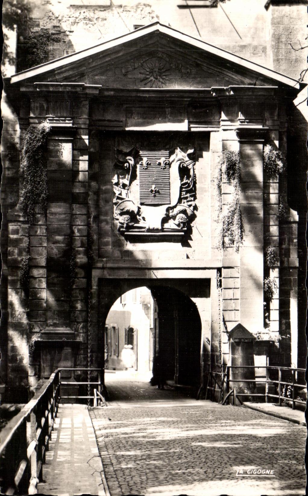 Porte de Brisach — construite par Vauban — Ed. La Cigogne, Strasbourg