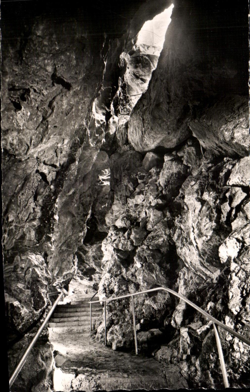 Les Grottes de l'Observatoire — Monaco — Éditions 'LA CIGOGNE' — C-18