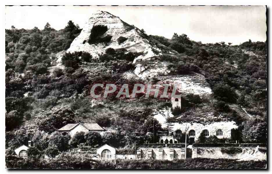 CPA La Roche Guyon Ses Environs Haute Isle La Roche du Colombier et l'Eglise Souterraine