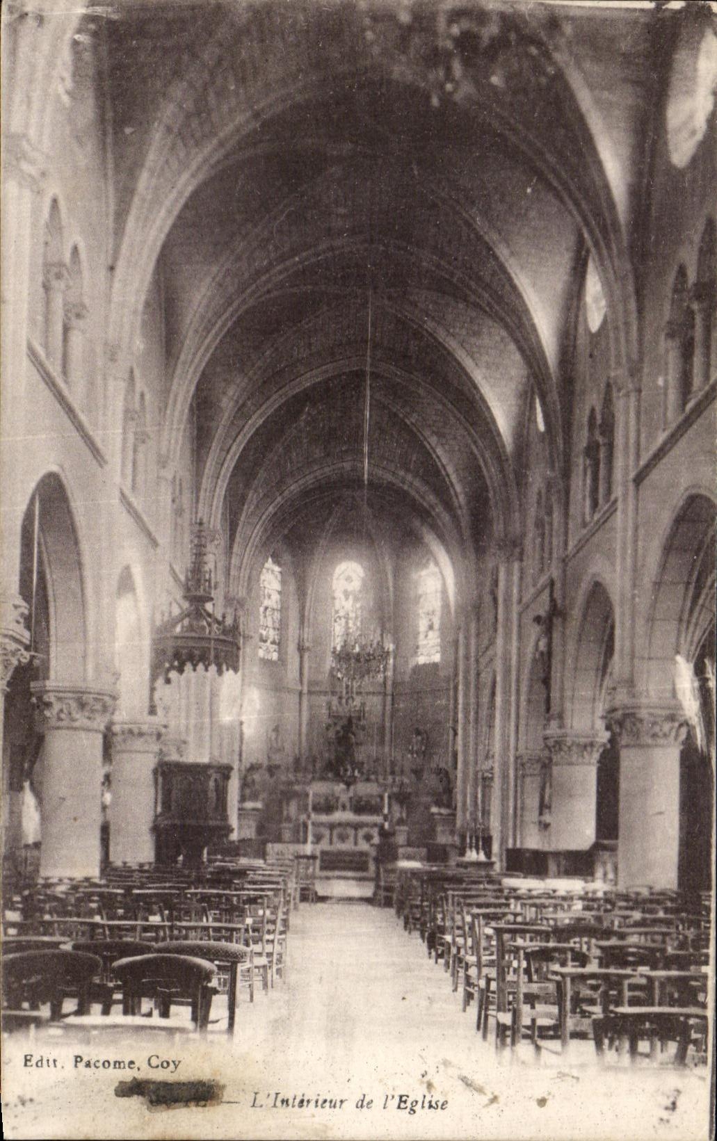 CPA L'Interieur de l'Eglise