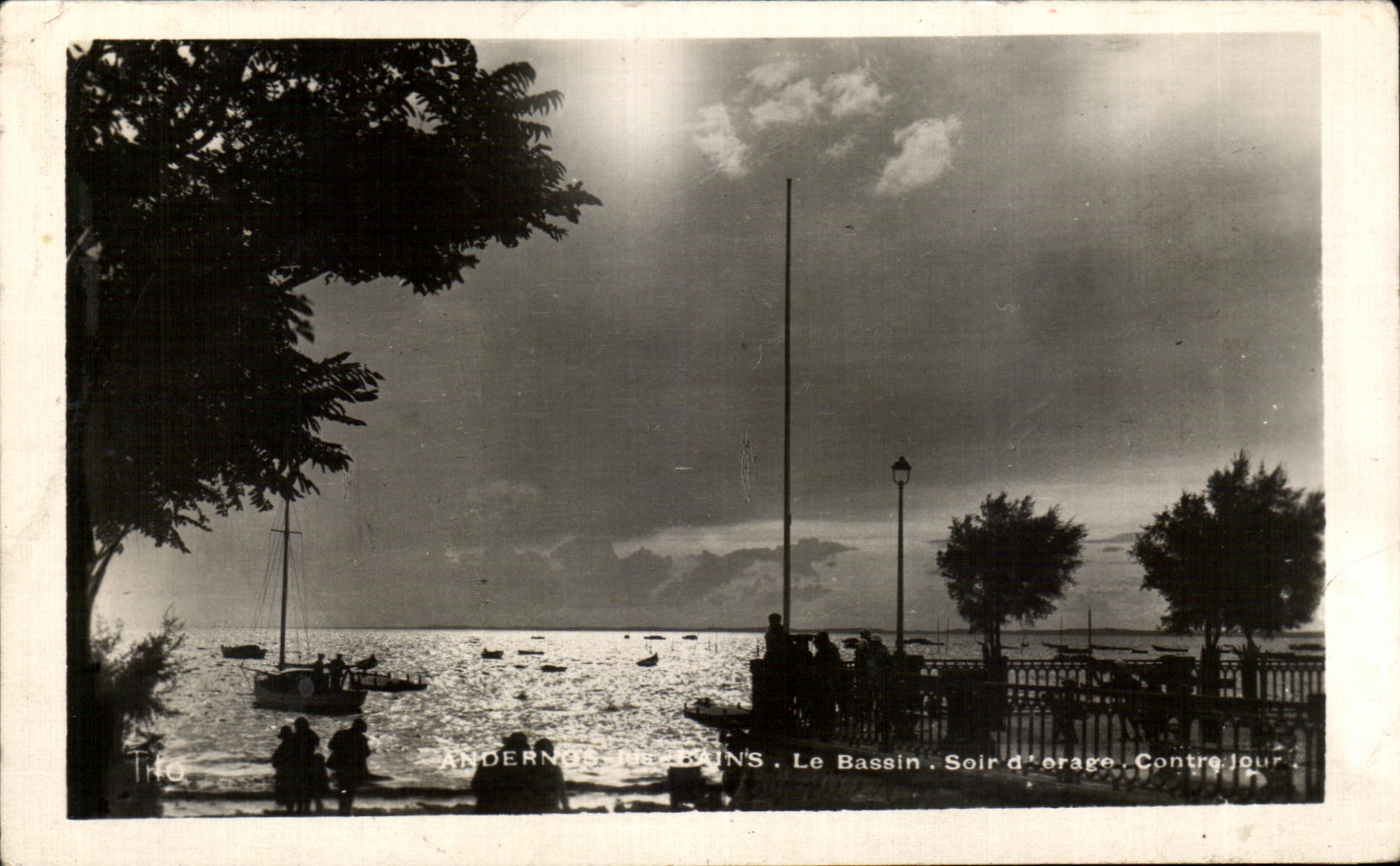 CPA Andernos les Bains Le bassin Soir d'orage Contre jour 