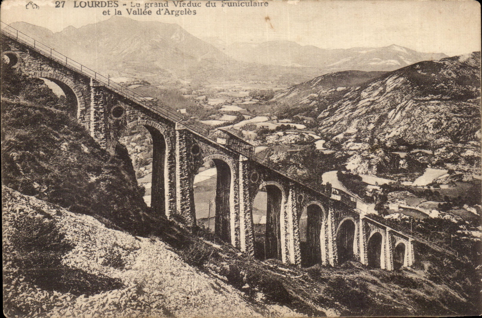 CPA Lourdes Le Grand Viaduc du funiculaire et la Vallee d'Argeles