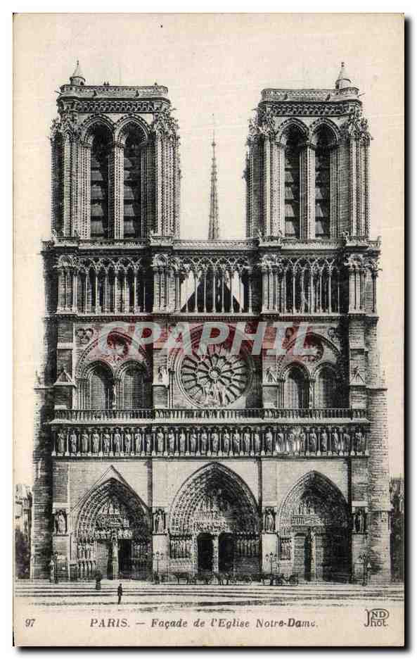 CPA Paris Facade de I'Eglise Notre Dame