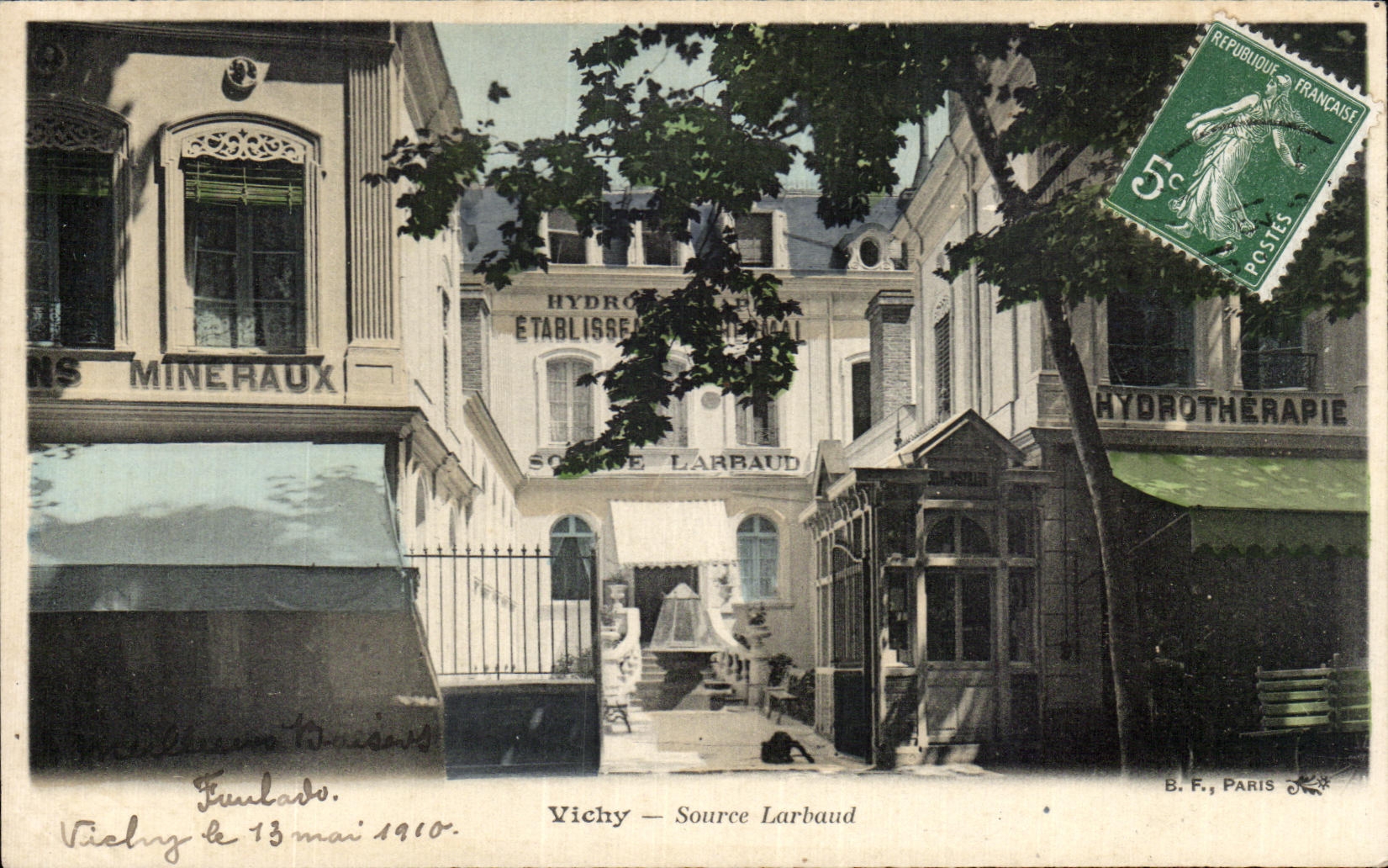 CPA Vichy Source Larbaud