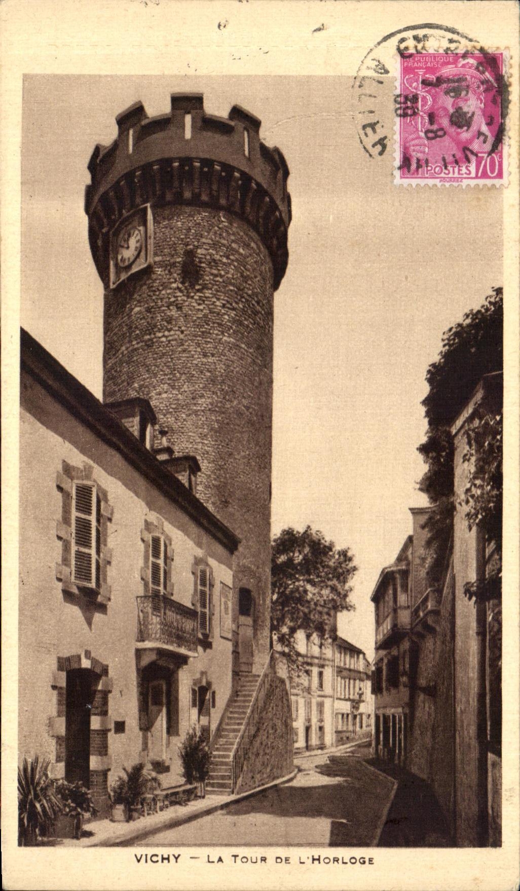 CPA Vichy La Tour L'Horloge