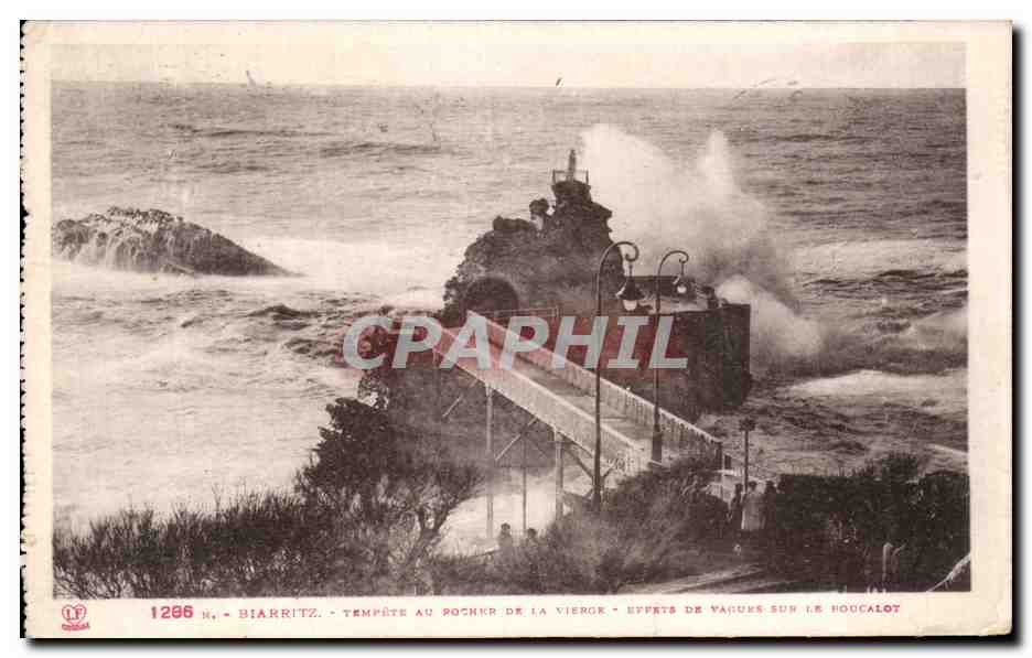 CPA Biarritz Tempete du rocher de la vierge Effets de vagues sur le Poucalot 