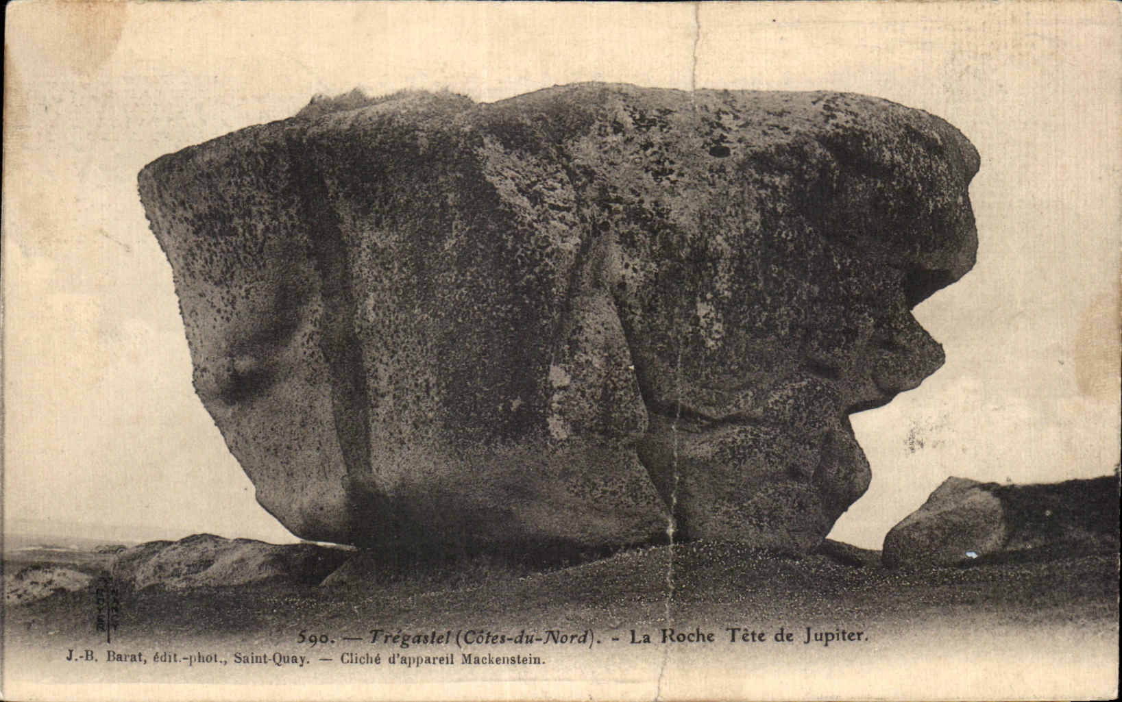 CPA Tregaslel cotes du nord la roche tete de jupiter