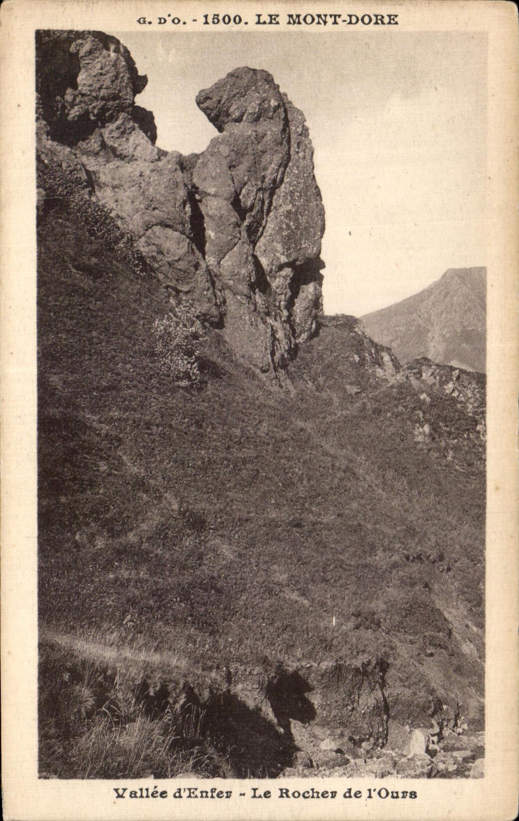 CPA Vallee d'enfer le rocher de l'ours Mont Dore