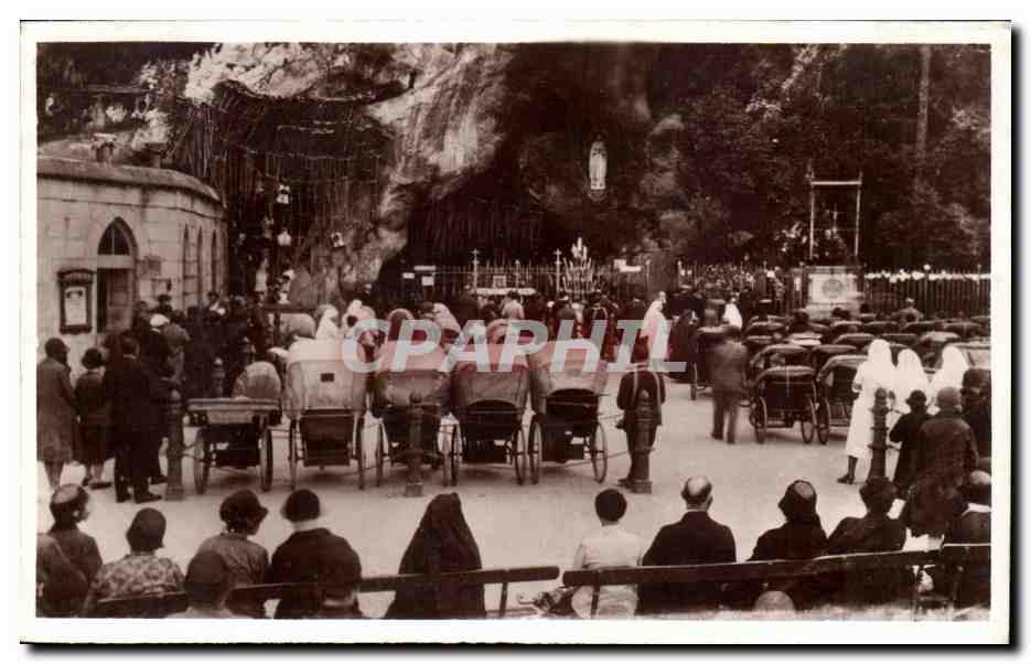 Lourdes — La Grotte — Édition P. DOUCET Lourdes n°24