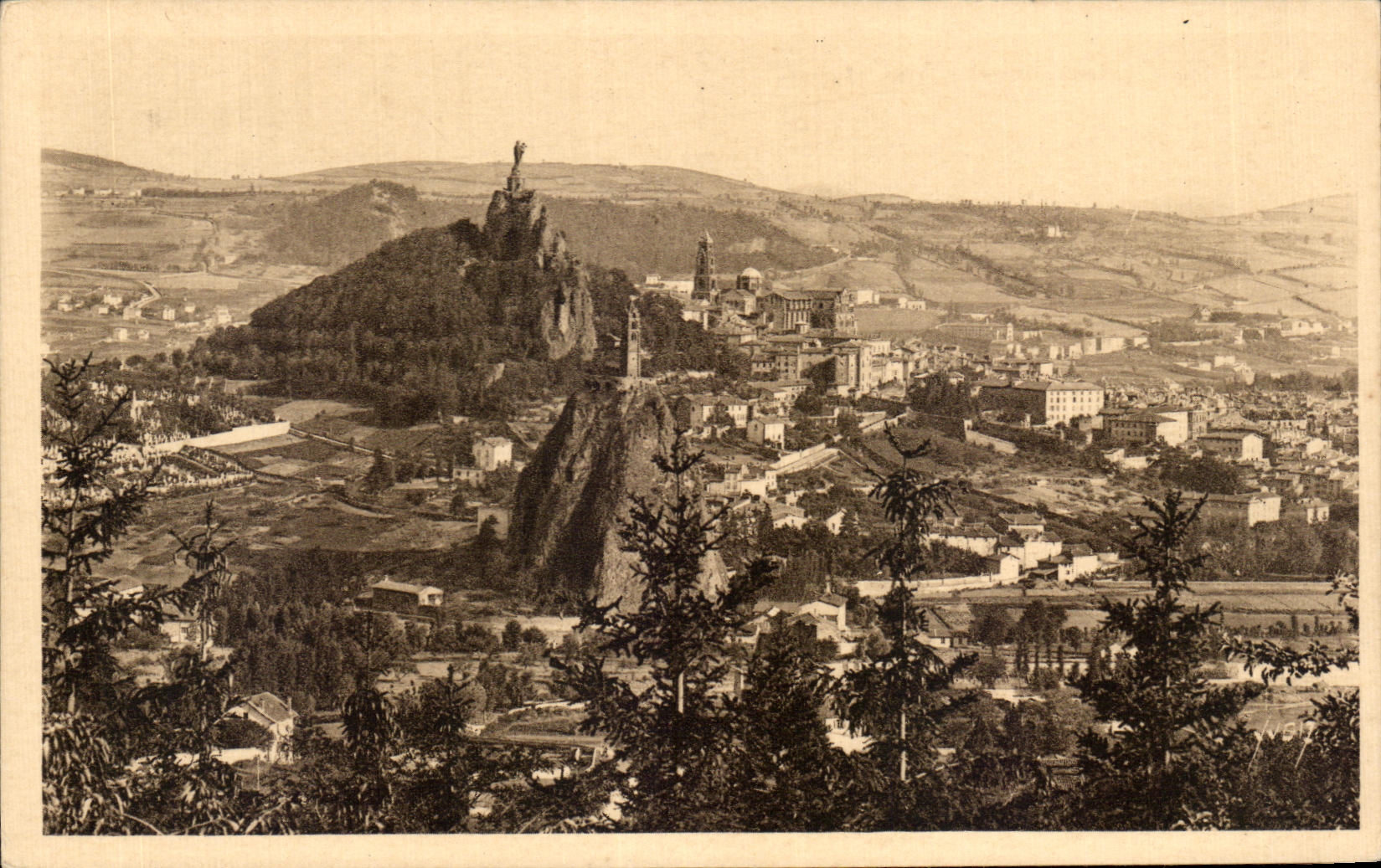 Le Puy (Haute-Loire) — Vue générale — Éditions d'Art Wyon