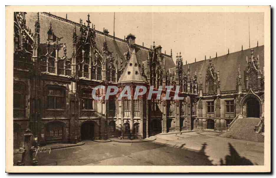 CPA La Douce France Rouen Le Palais de Justice