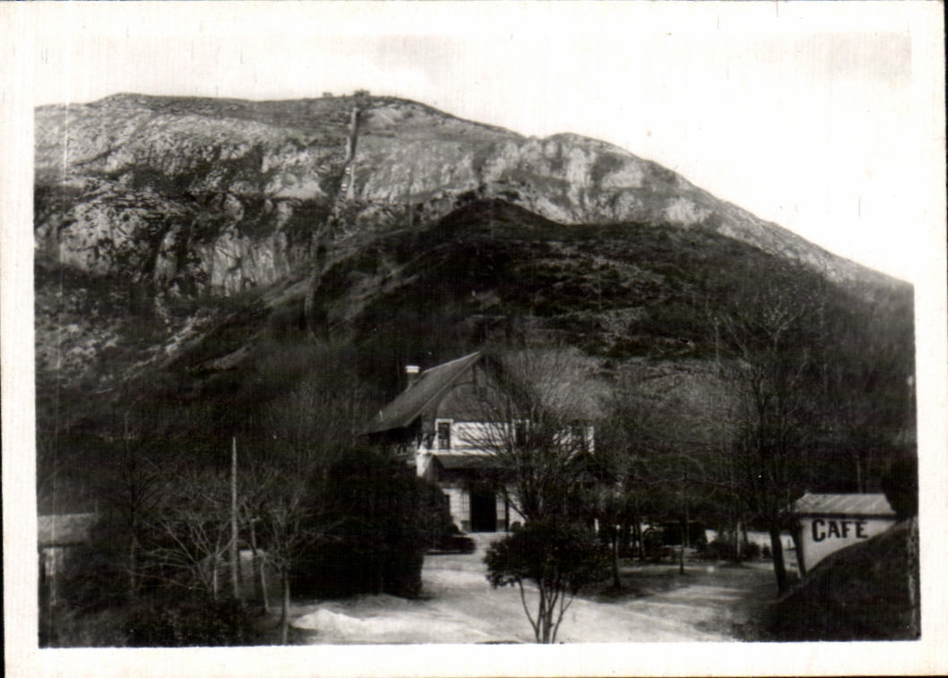 CPSM Lourdes funnculaire du pic au jer gare du bas
