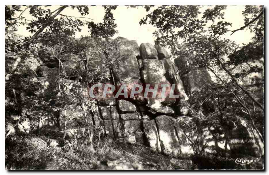 CPA Quarre les Tombes (Yonne) La Roche des Fees