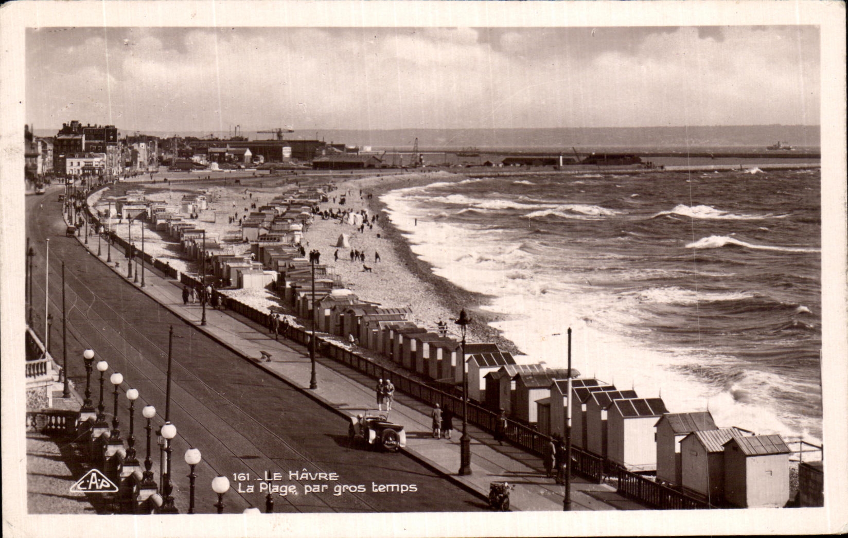 CPA Le Havre La Plage par gros temps