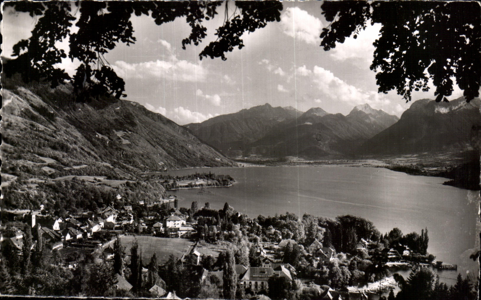 Lac d'Annecy — Vue générale du Petit Lac et de Talloires — Éditeur : Imprimerie de l'Annecy