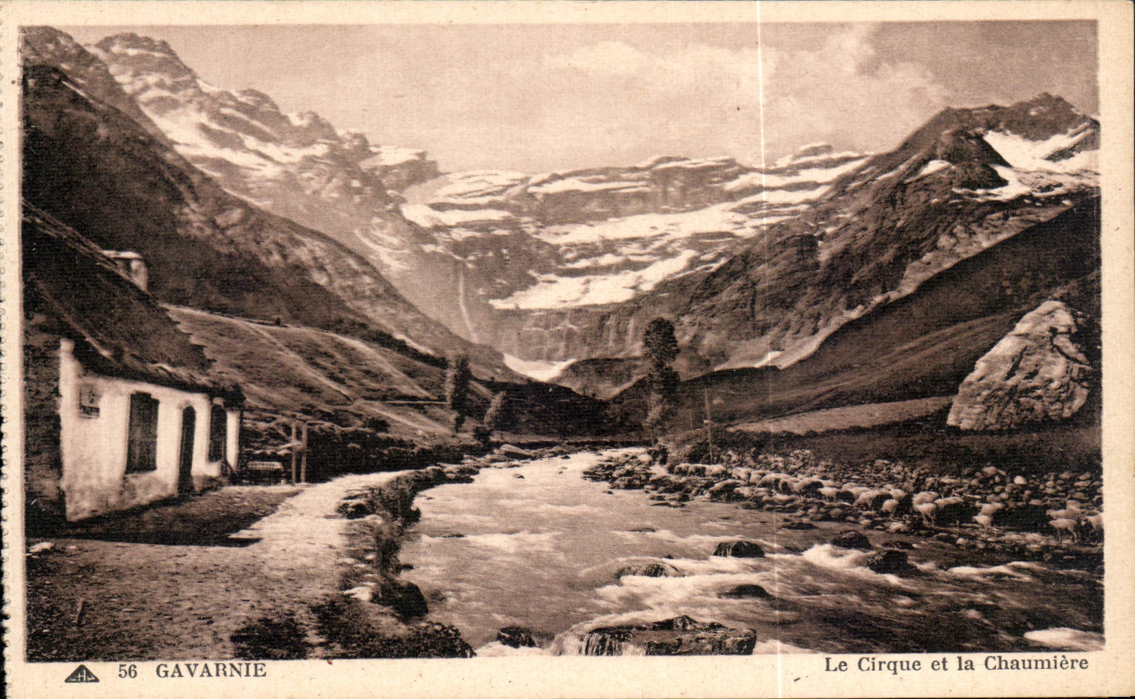 CPA Gavarnie Le Cirque et la Chaumiere