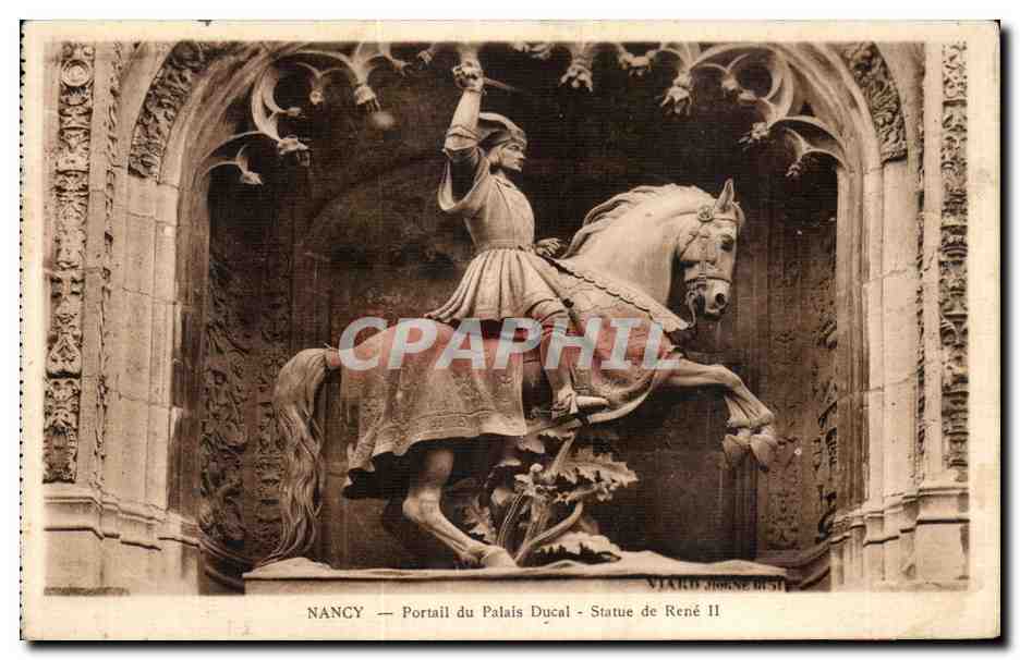 CPA Nancy Portail du Palais Ducal Statue de Rene II 
