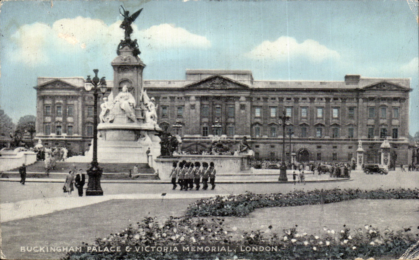 CPA London Buckingham palace & Victoria Memorial