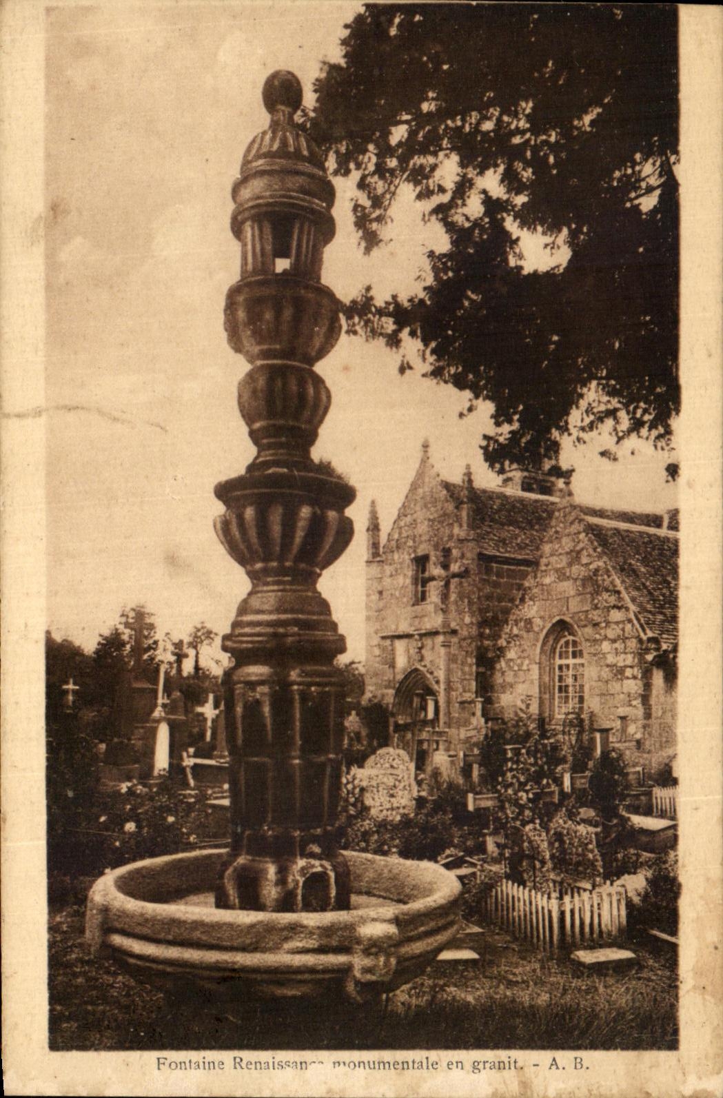 CPA Fontaine Renaissance monumentale en granit 