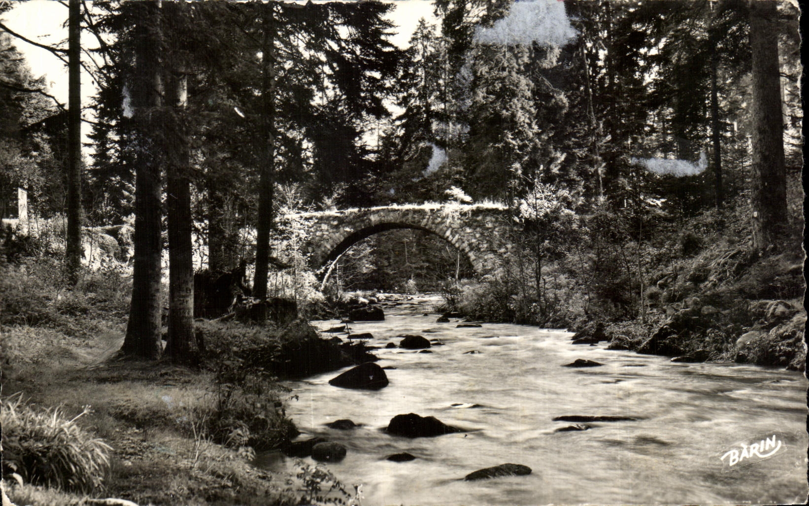 CPA Gerardmer Le Pont Des Fees Sur La Vologne 