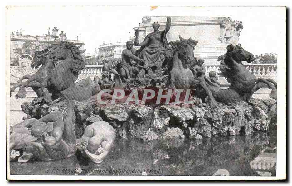 CPA Bordeaux Monument des Girondins 