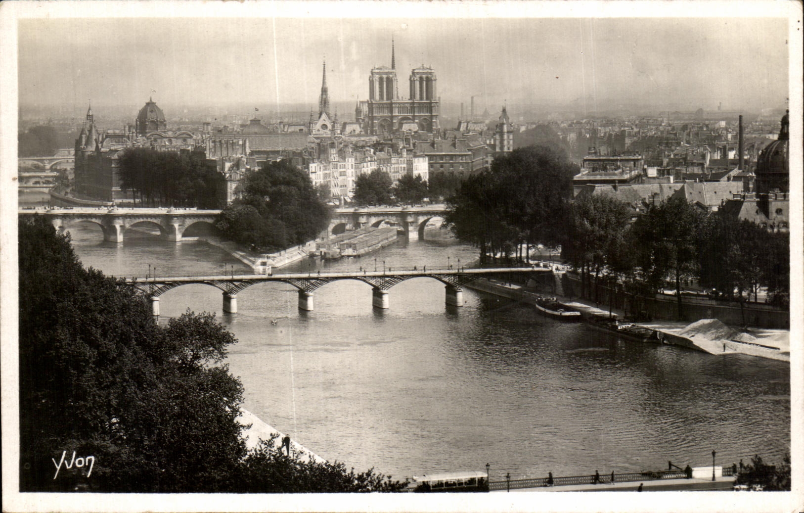 Paris — La Cité et les Ponts — Éditions d'Art Yvon, Paris