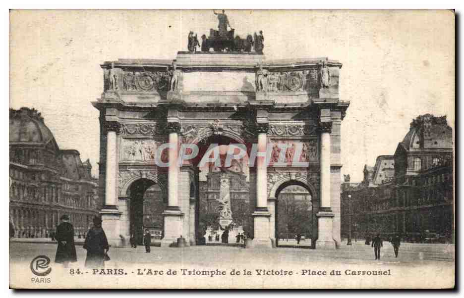 CPA Paris L'arc de Triomphe de la Victoire Place du Carrousel