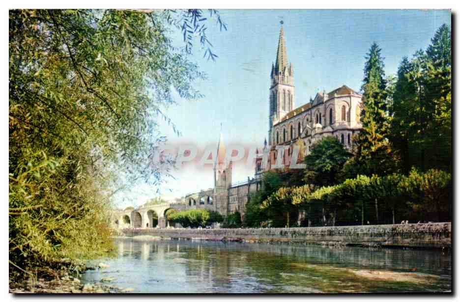 CPA Lourdes Basilique vue de dos cote Piscines