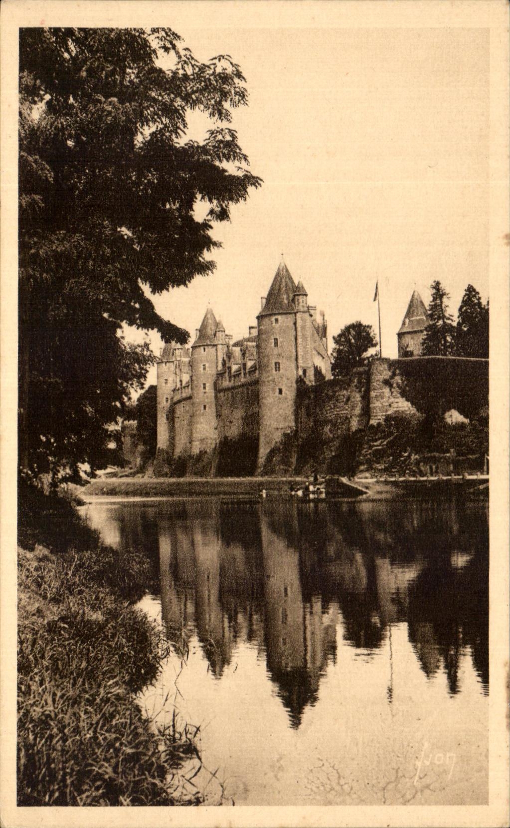 CPA Josselin Les bords de I'Oust et le Chateau