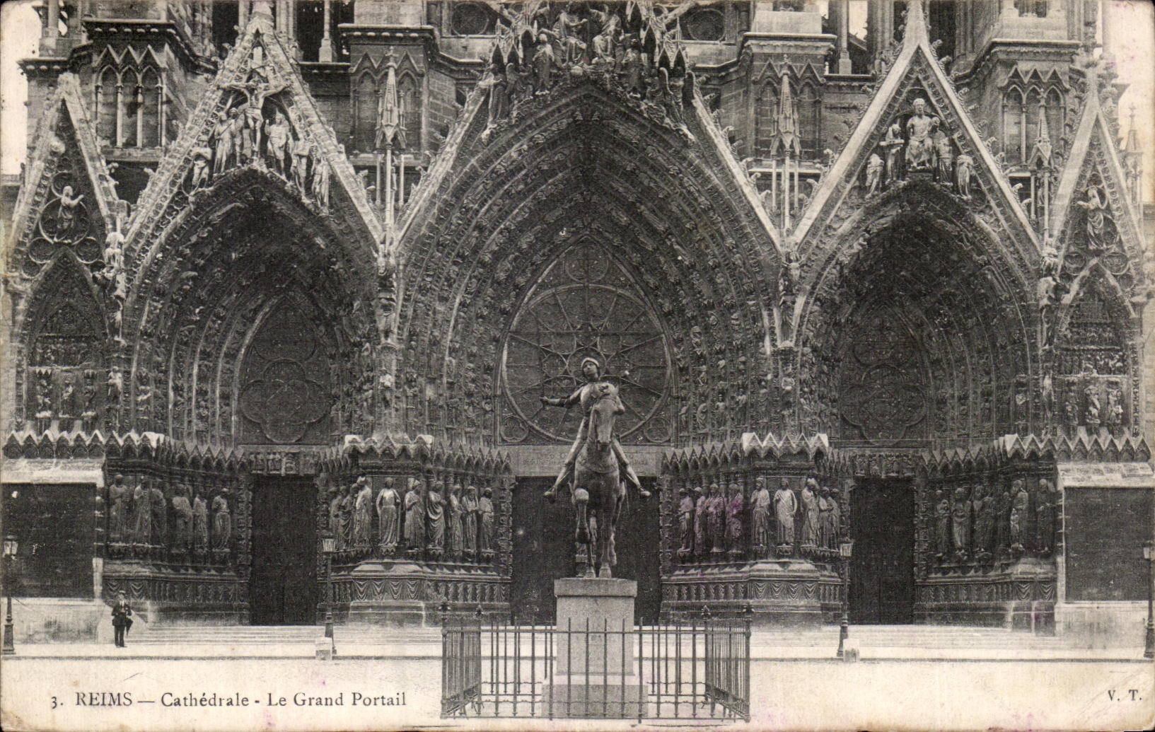 CPA Reims Catherdale Le Grand Portail