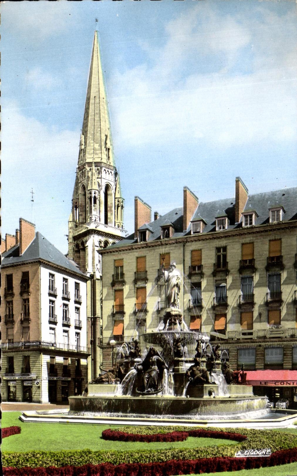 CPA Nantes Place Royale Eglise St Nicolas