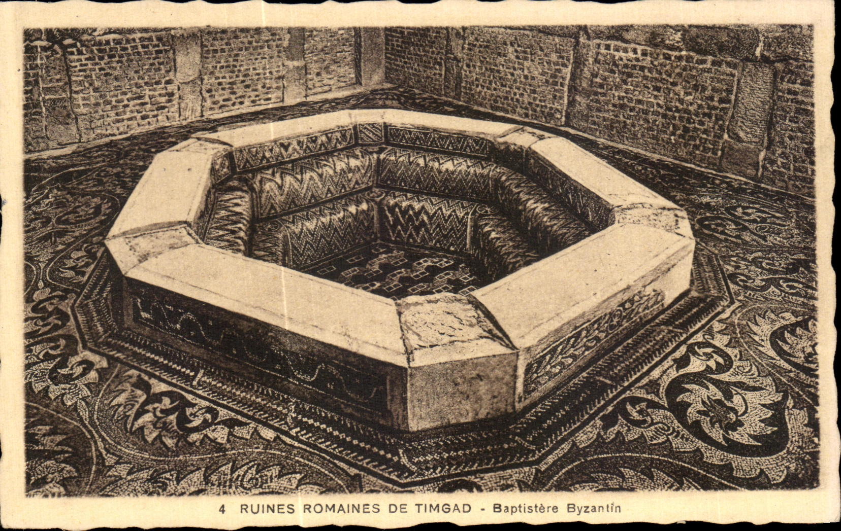 Römische Ruinen von Timgad - Byzantinisches Taufbecken — Sonderausgabe des Museums