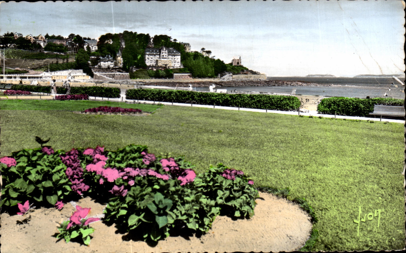 CPA Perros Guirec Plage de Trestraou