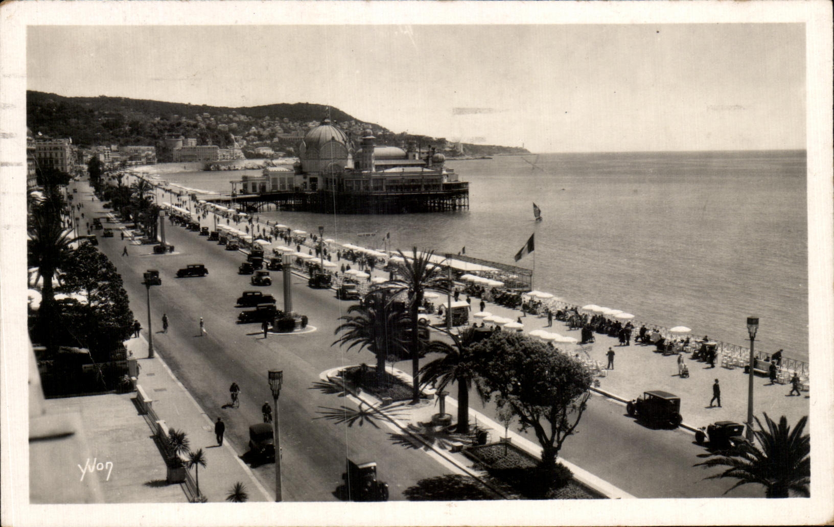 CPA La Douce France Cote D'Azur Nice Promenade des Anglais et Palais de la Jetee