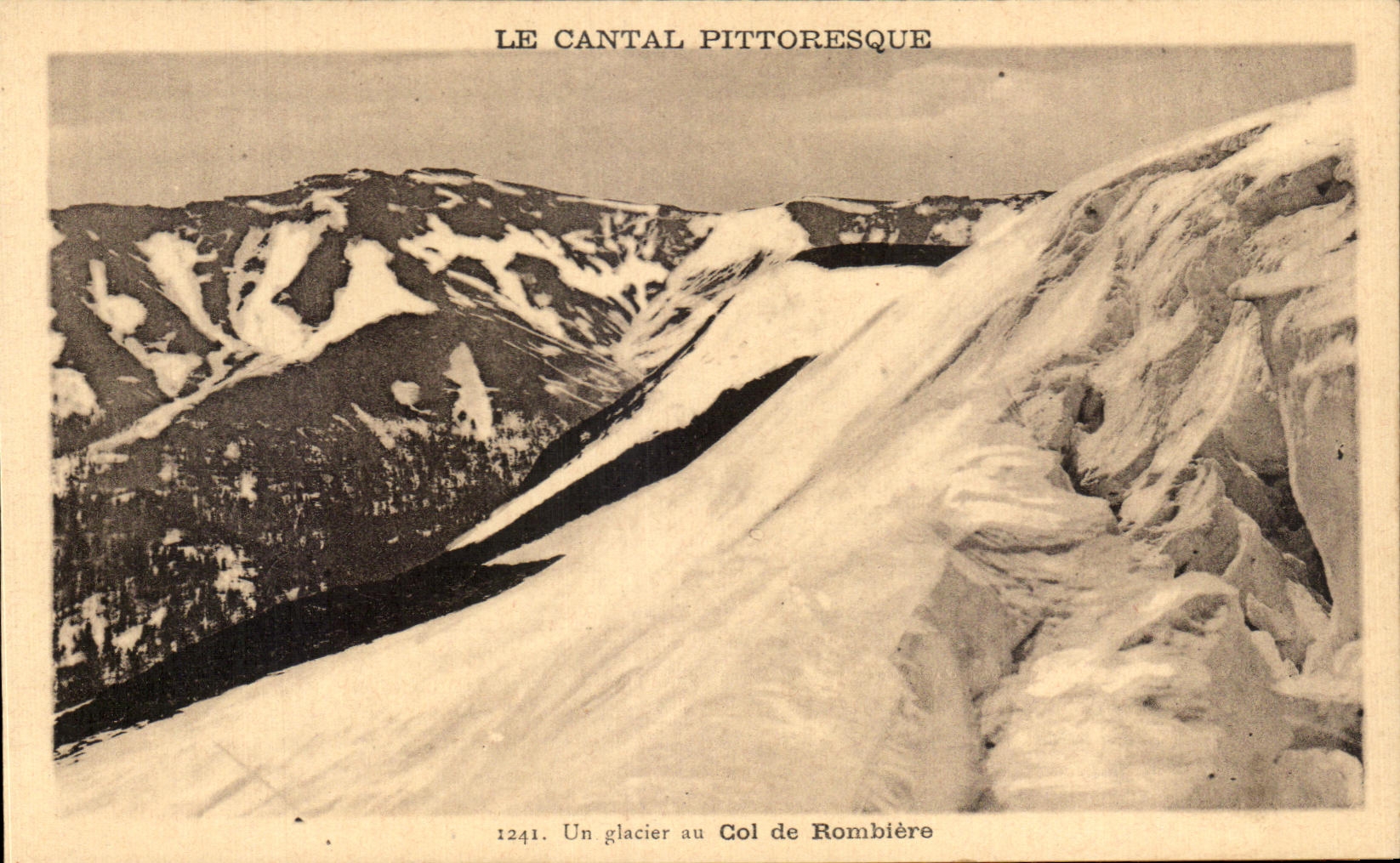 CPA Un glacier au Col de Rombiere Cantal