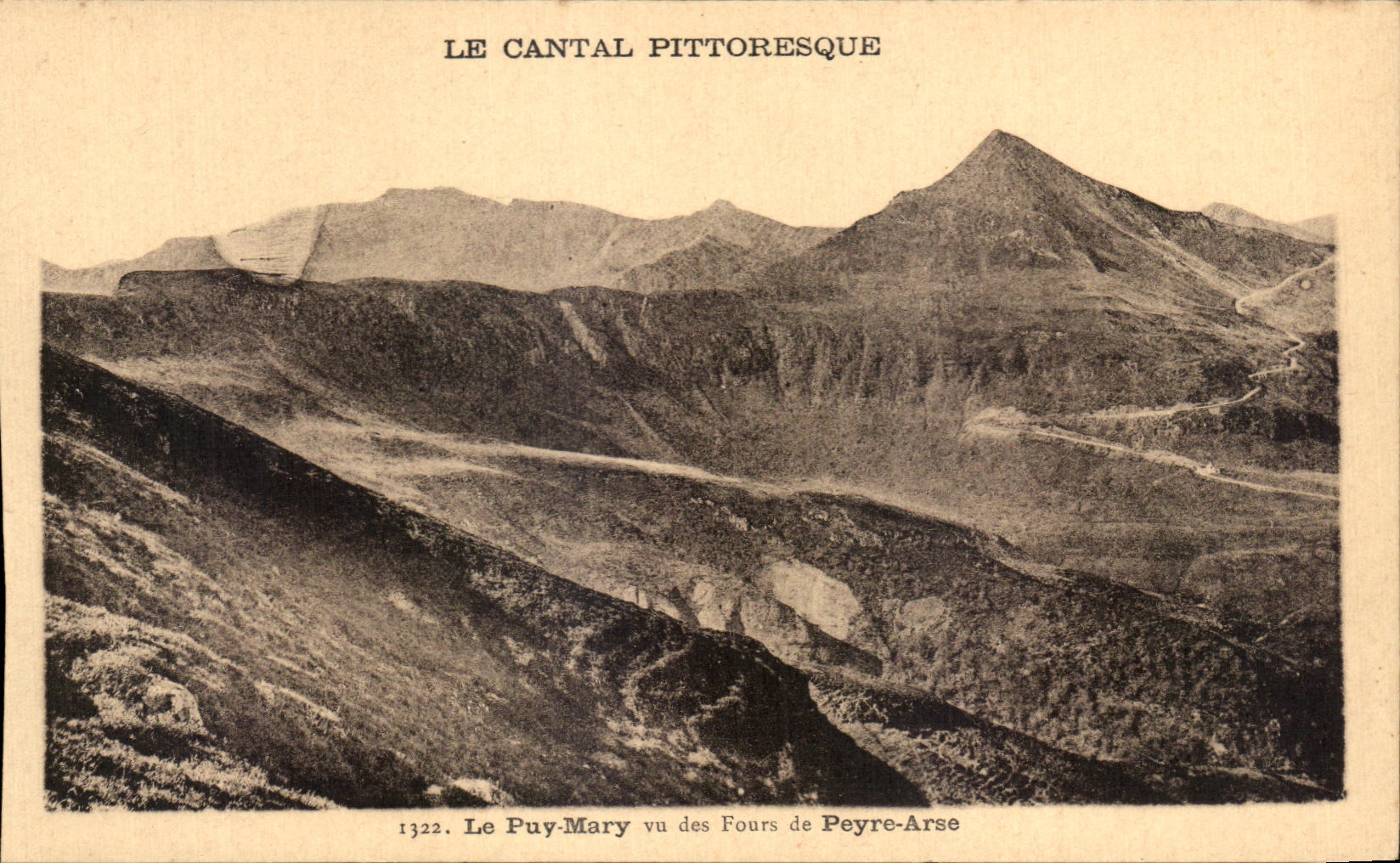 CPA Le Puy Mary vu des Fours de Peyre Arse
