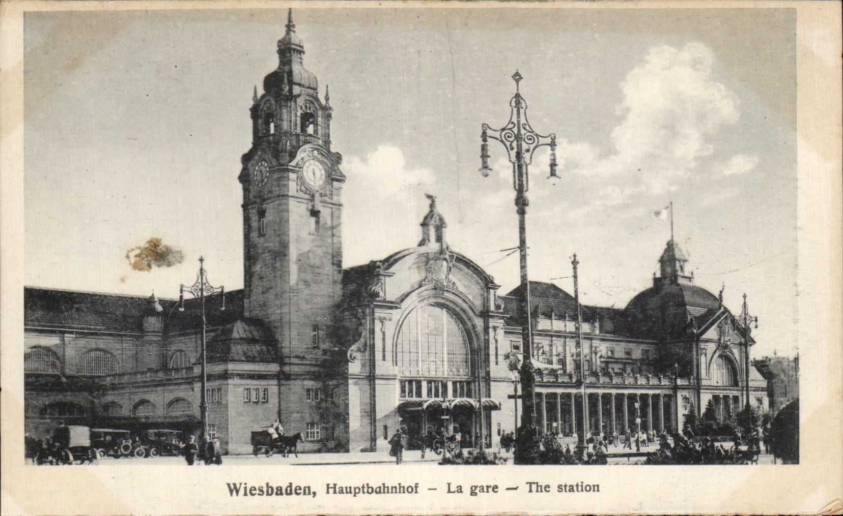 Wiesbaden, Hauptbahnhof — La gare — The station