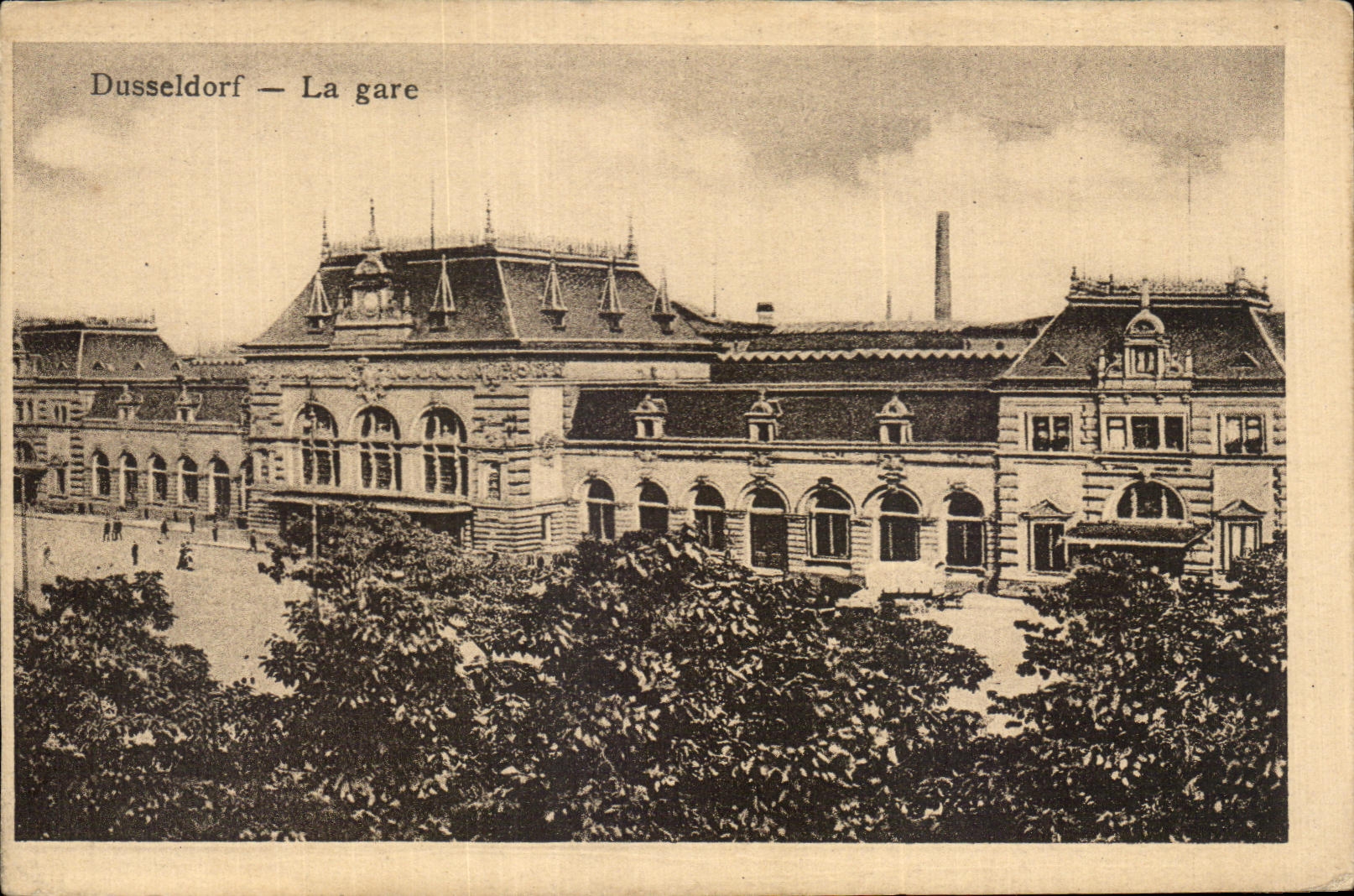CPA Dusseldorf La Gare