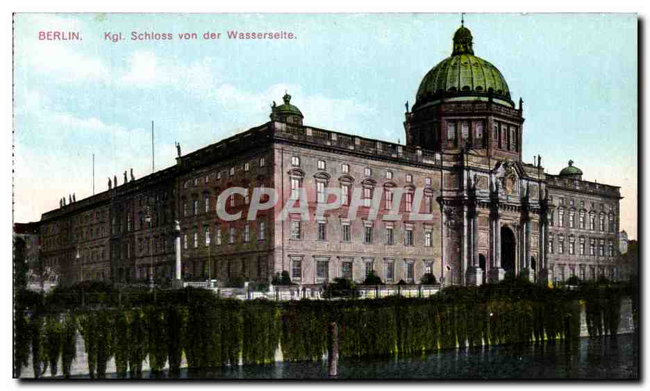 CPA Berlin Kgi Schloss Von der Wasserseite