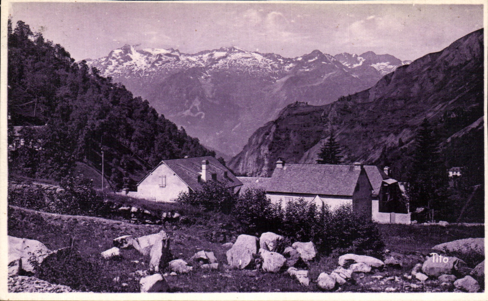 CPA Bareges Vue Sur la Ferme Saint Justin et la Massif de L'Ardiden