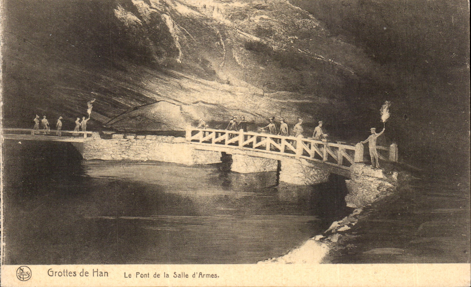 CPA Grottes de Han Le Pont de la Salle d'Armes
