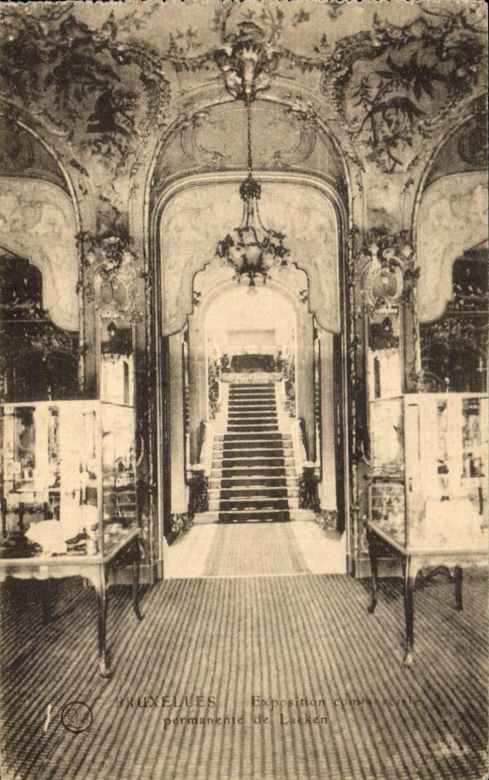 CPA Bruxelles Exposition Commerciale permanente de Laeken Le grand escalier de marbre vers l'etage 