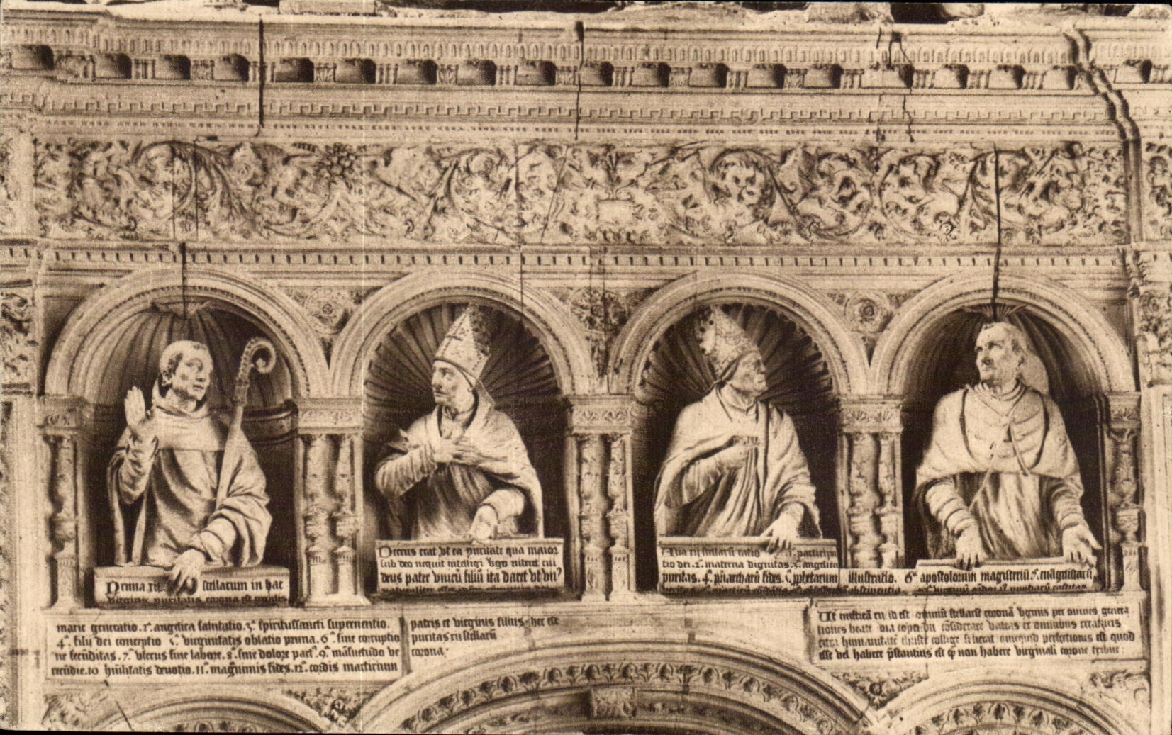 CPA Les Saints De Solesmes Les Quatre Docteurs du Tombeau de Notre Dame