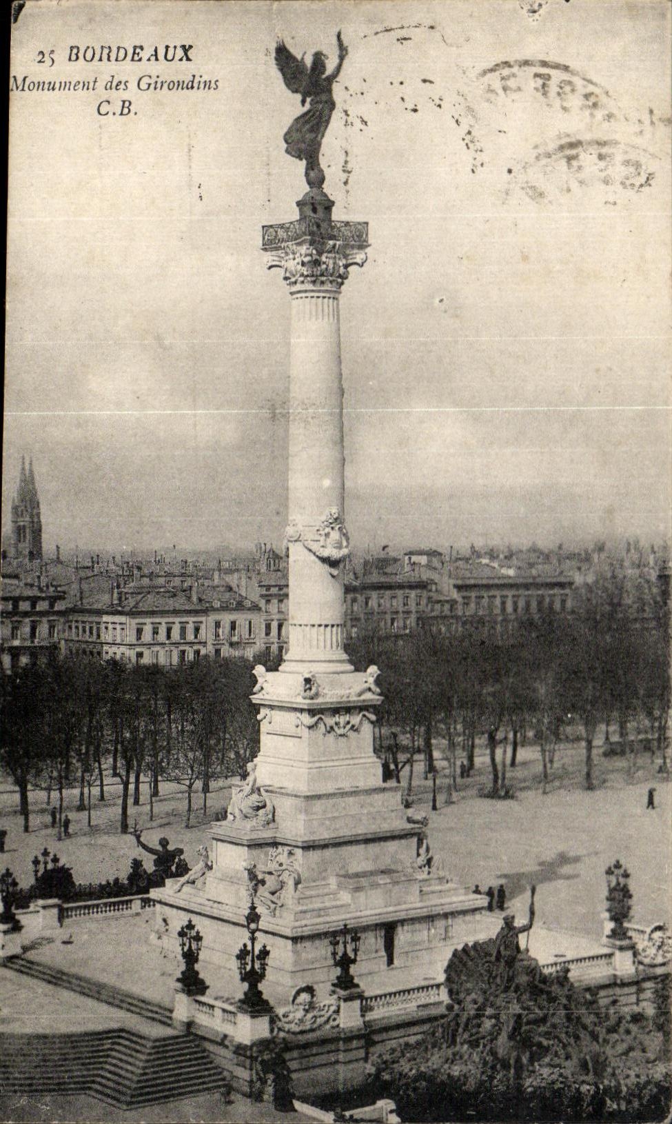 CPA Bordeaux Monument des Girondins
