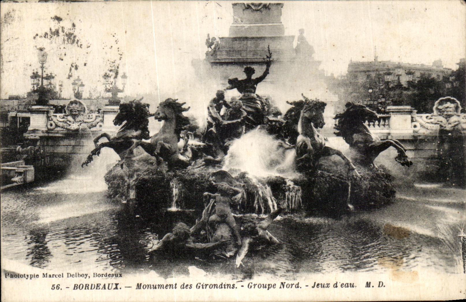 CPA Bordeaux Monument des Girondins Groupe Nord Jeux d'eau