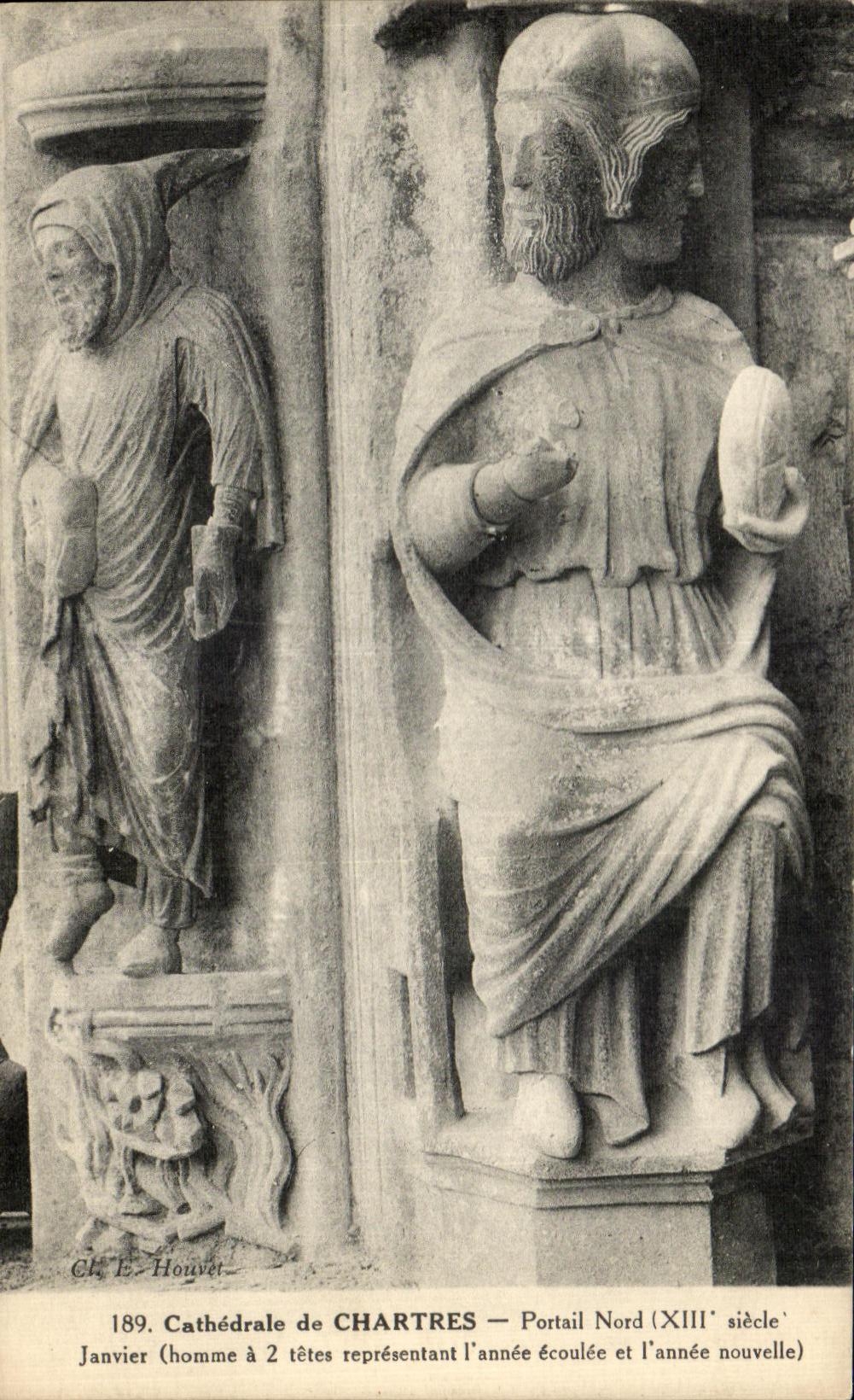 CPA Cathedrale de Chartres Portail Nord Janvier Homem a 2 tetes representant l'annee ecoulee et l'annee nouvelle